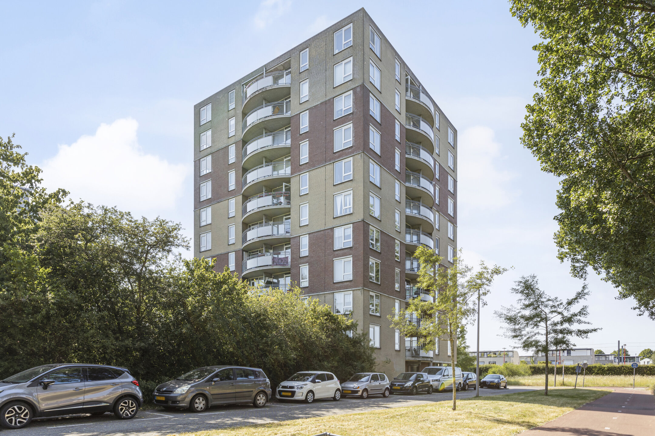 free-sector-houses for rent on IJmeer 29
