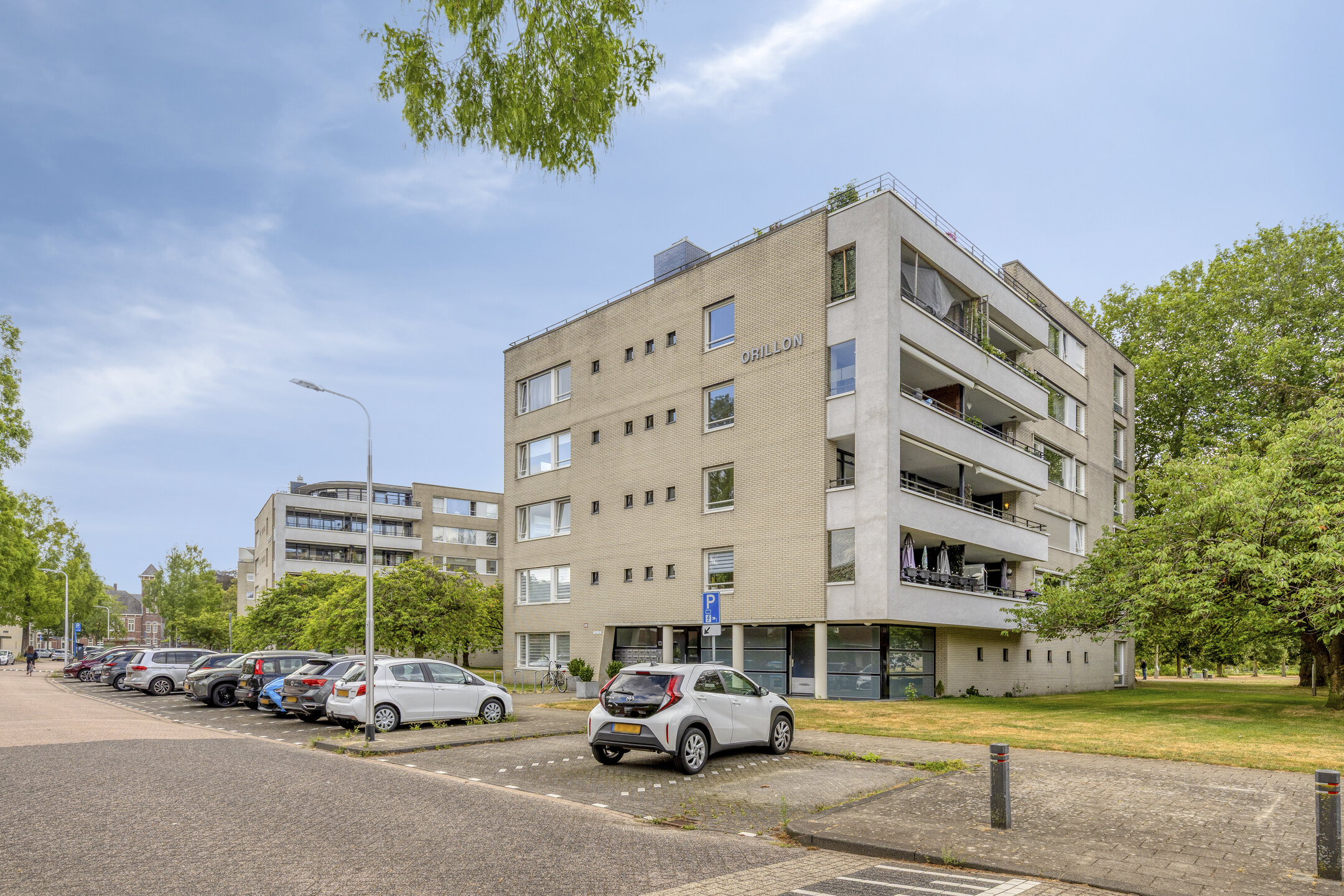 private-rentals for rent on Henriette Ronnerstraat 162